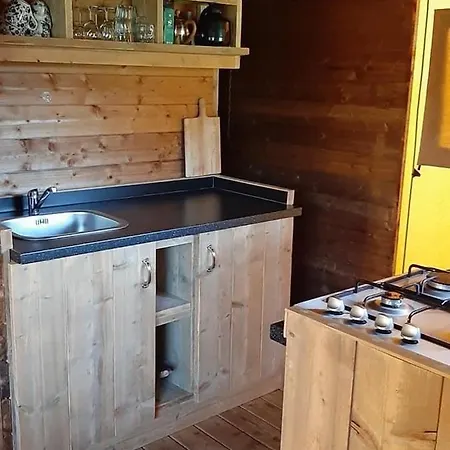 Safari Tent Op Prachtige Plek Lunteren