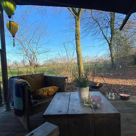 Campismo de Luxo Safari Tent Op Prachtige Plek